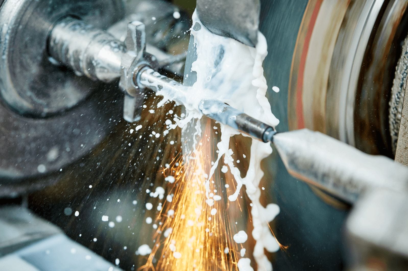 spray lubricating roller system 